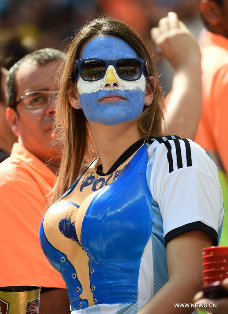Stunning beauties in World Cup