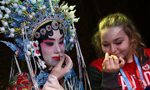 Athletes experience the charm of Chinese traditional opera in Nanjing