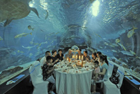 People enjoy delicacies in Tianjin undersea tunnel