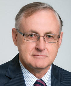APEC Executive Director Alan Bollard