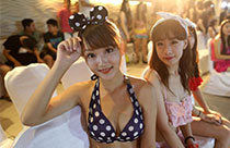 Blind date with bikini girls in Nanjing