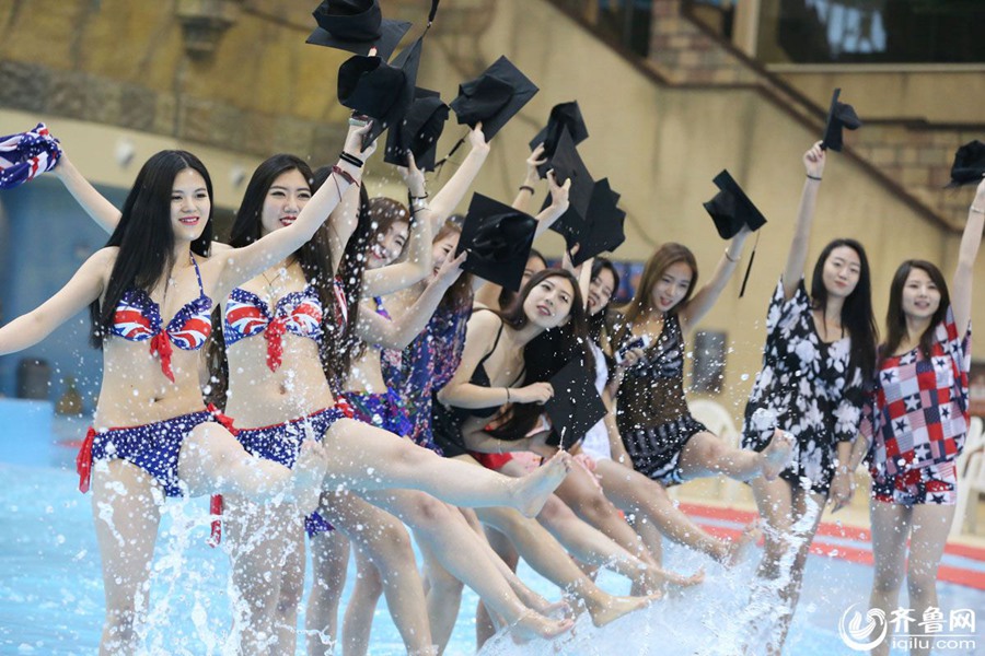Students take stylish bikini graduations photos