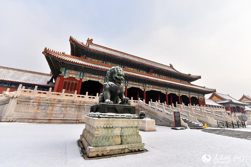 Enjoy the poetic beauty of Palace Museum coated in snow