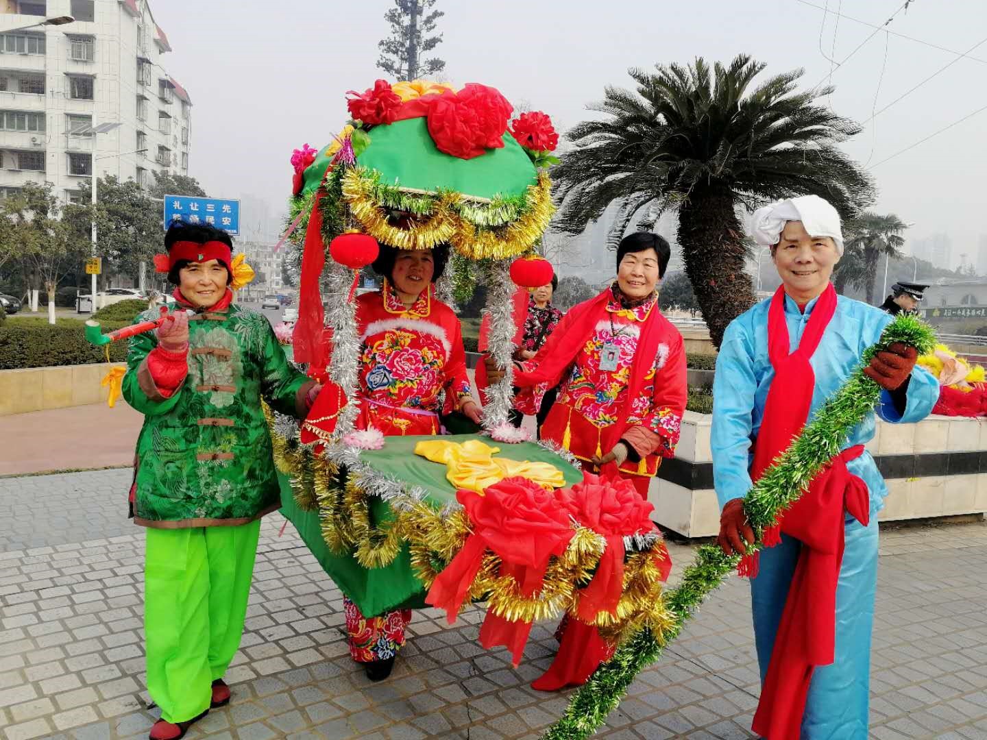 Folk Customs on the Lunar New Year's Day