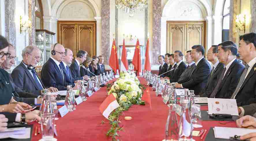 Xi holds talks with Prince Albert II on strengthening China-Monaco ties