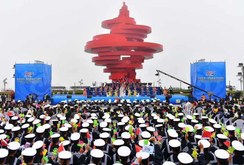 Military music display held for Chinese navy's 70th anniversary