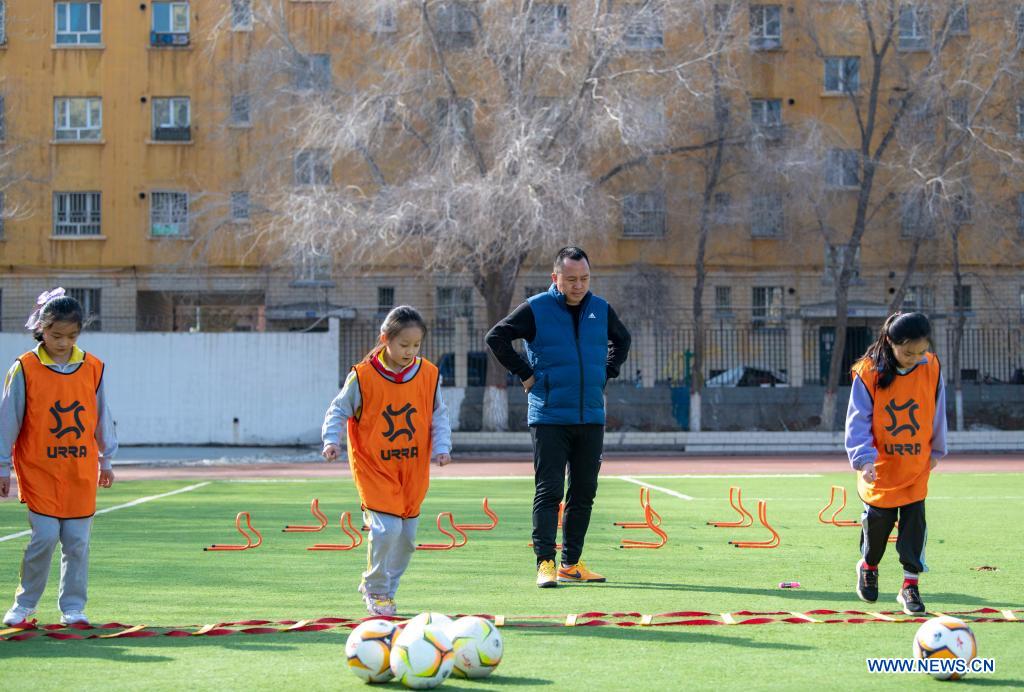 Girls pursue football dream in NW China's Xinjiang