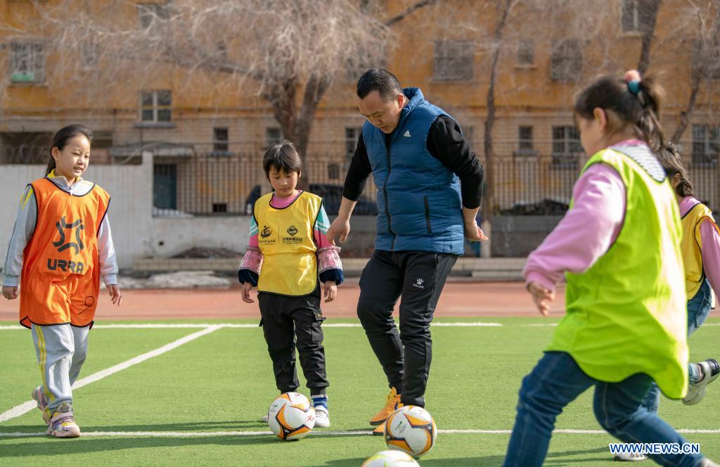 Girls pursue football dream in NW China's Xinjiang