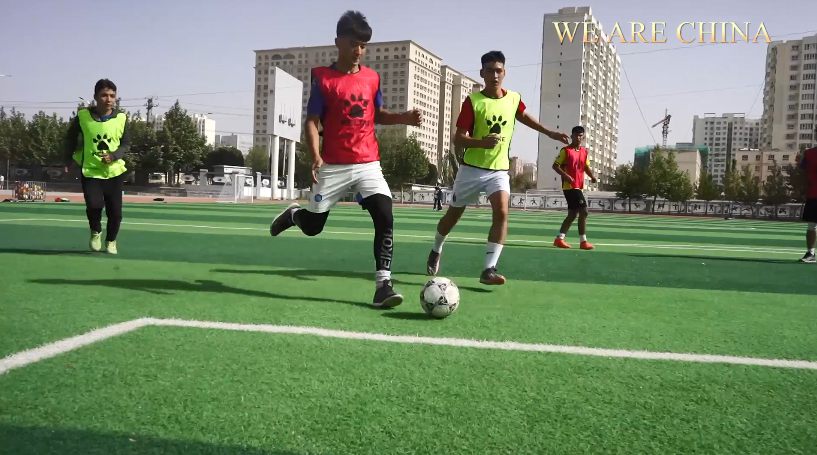 Locals in Artux city, Xinjiang share strong bond over football
