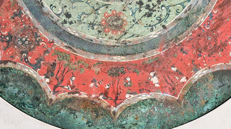 Bronze mirror reveals great skills and high artistic value at Xi'an Museum
