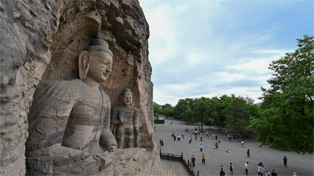 Replica of Yungang Grottoes sculpted in snow