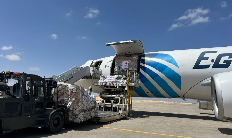 China-aided humanitarian supplies to Gaza arrive in Egypt
