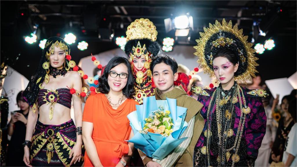 Indonesian student designs a life in fashion