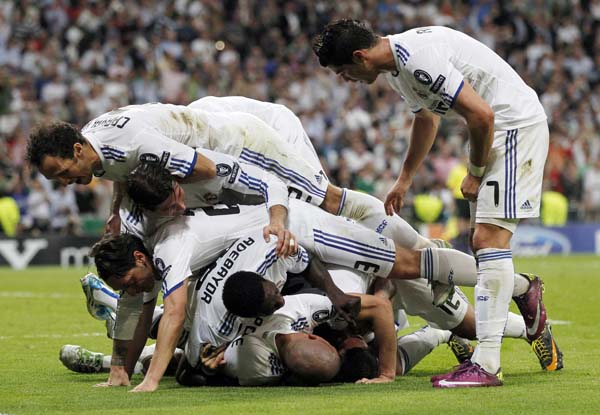 Download this Real Madrid Take Huge Step Towards Chandions League Semi Final picture
