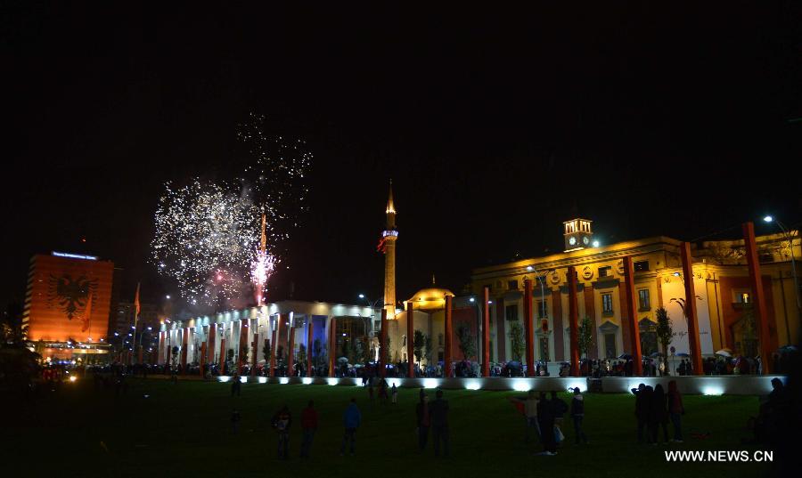 Albanian people take part in the celebration marking the country's 100th anniversary of independence, in Tirana, Albania, Nov. 28, 2012. (Xinhua/Gent Dodoveci) 
