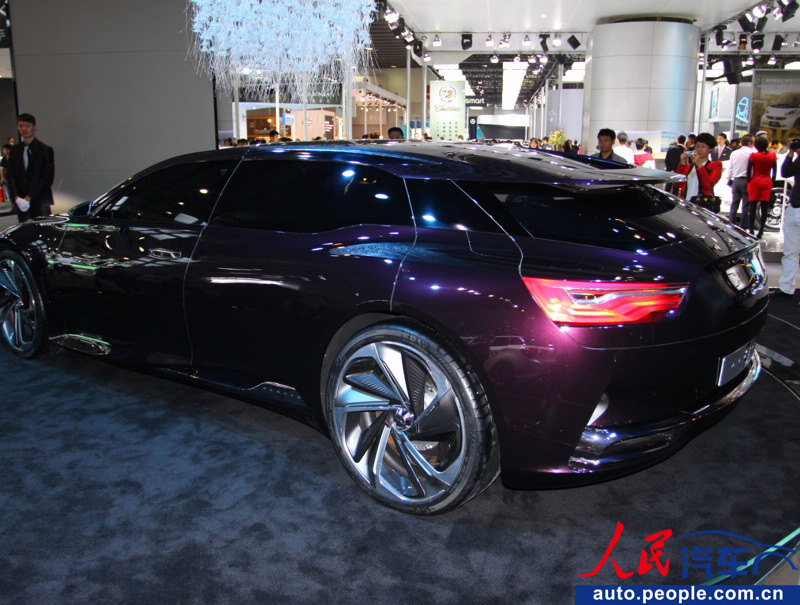 Photo of Citroen concept vehicle at Guangzhou Auto Exhibition (16)