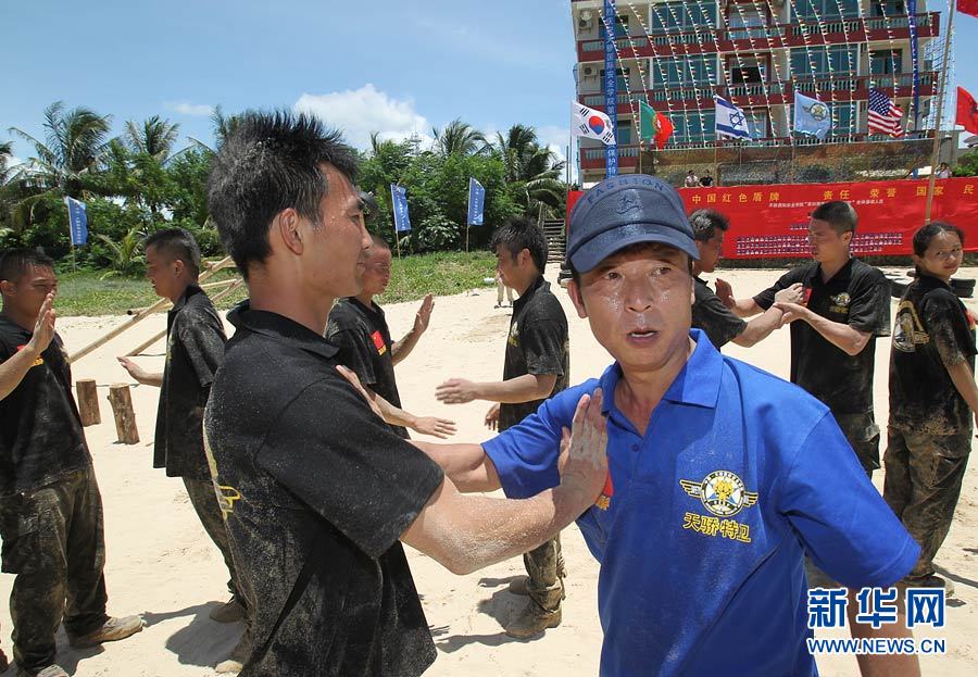 'Devil' foreign instructors at Chinese bodyguard training camp (6)