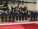 Asia leaders and international heads pledged Tuesday at the 7th East Asia Summit (EAS) to cement ties in deepening regional cooperation to better cope with the global economic downturn. 