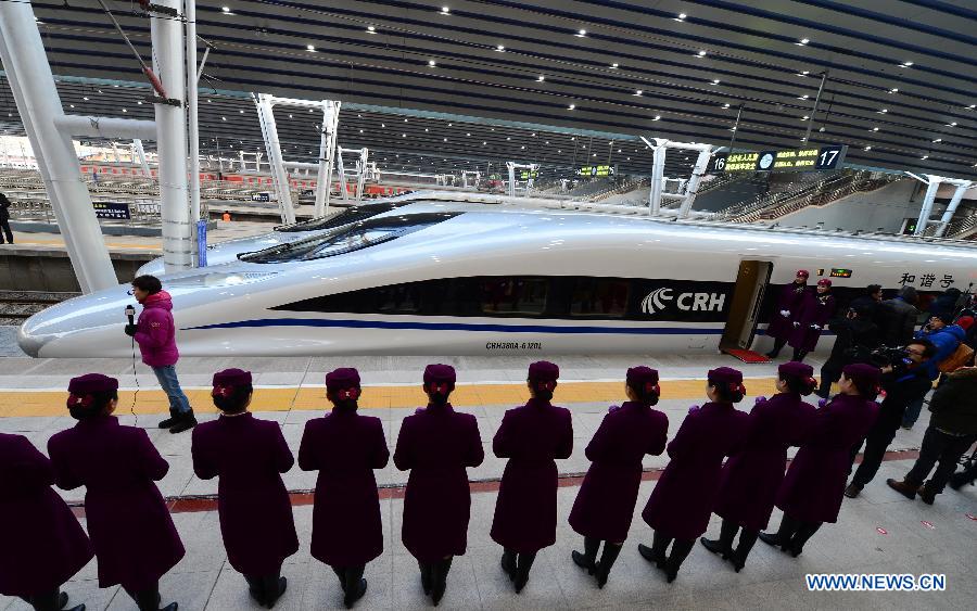 Bullet train G801 is to leave the Beijing West Railway Station in Beijing, capital of China, for Guangzhou, capital of south China's Guangdong Province, Dec. 26, 2012. (Xinhua/Zhou Guoqiang)