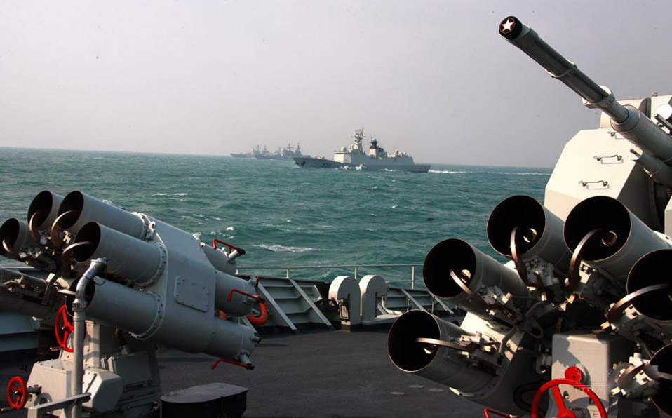 East Sea Fleet conducts offensive-and-defensive drill