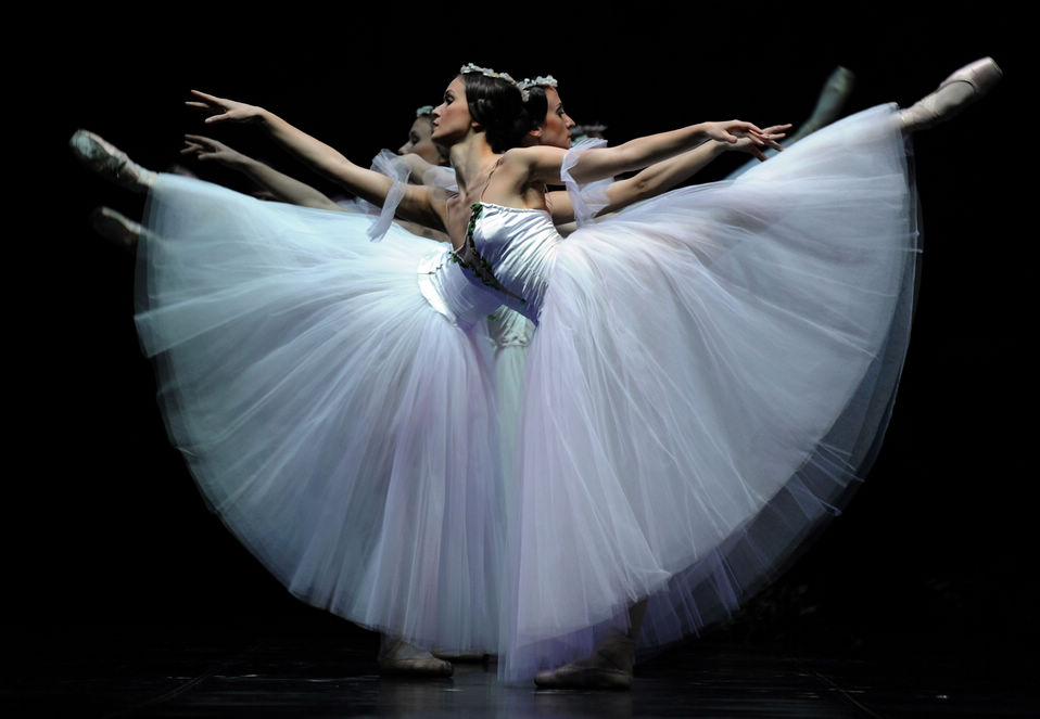 Dancers of the Latvian national ballet during a dress rehearsal of Giselle at the Teatro de la Maestranza in Seville, Spain on Jan. 8, 2013. (Xinhua/AFP)