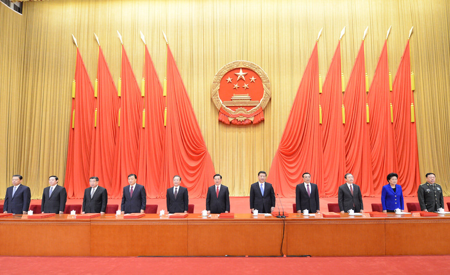 Chinese leaders Hu Jintao (C), Xi Jinping (5th R), Wen Jiabao (5th L), Li Keqiang (4th R) and Liu Yunshan (4th L) attend the awarding ceremony of the State Scientific and Technological Award in Beijing, capital of China, Jan. 18, 2013. (Xinhua/Liu Jiansheng) 