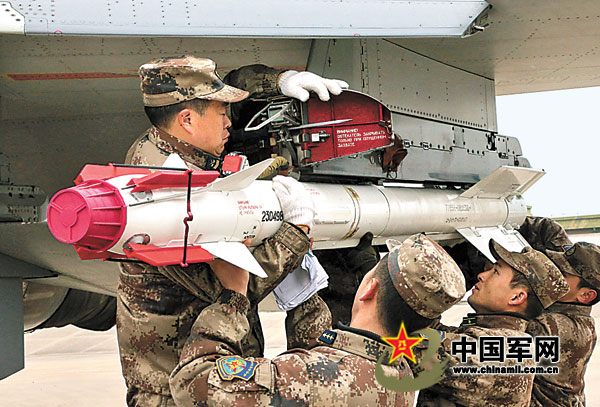 The fighters of an aviation division of the air force under the Nanjing Military Area Command (MAC) of the Chinese People's Liberation Army (PLA) took off emergently to carry out combat-readiness patrolling task on January 19, 2013. (chinamil.com.cn/Lu Hui, Ben Daochun and Qiao Tianfu)