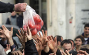 Greek farmers' protests against tax hikes continue