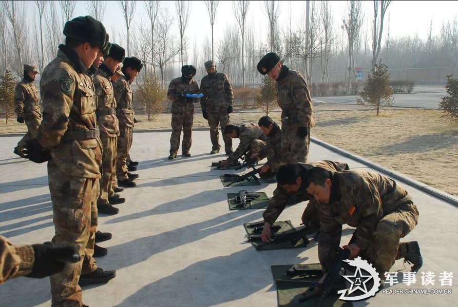 Soldiers of a regiment of the Lanzhou Military Area Command (MAC) of the Chinese PLA train hard in the barrack. (China Military Online/Gong Shuangwen, Yang Guo, Hu Gai)  