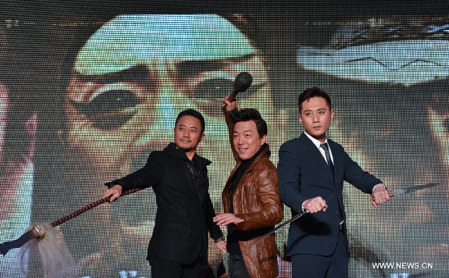 Actor Liu Ye (R), Huang Bo (C) and Zhang Hanyu (L) attend a press conference of the film "The Chef The Actor The Scoundrel" in Beijing, capital of China, Feb. 27, 2013. The film, directed by Guan Hu, will debut on March 29, 2013. (Xinhua/Zhai Jianlan) 