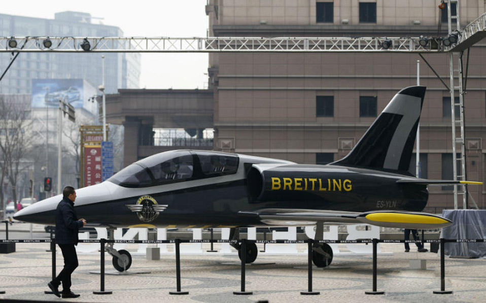 Fighter jet model on display at Wangfujing Street, Beijing 