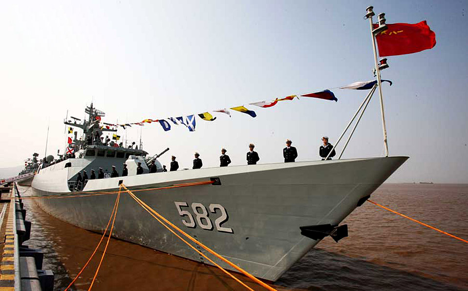 New-type guided missile frigate 'Bengbu' is commissioned to PLA Navy