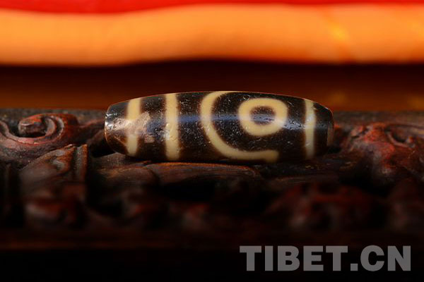 Dzi bead [Photo/China Tibet Online] 