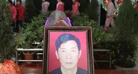 Name: Yang JianyiDate of death: Jan. 15, 2013Yang Jianyi, 60, the school's headmaster of a primary school; he was killed by protecting his students from a mobster who broken into school and stabbed a student. 