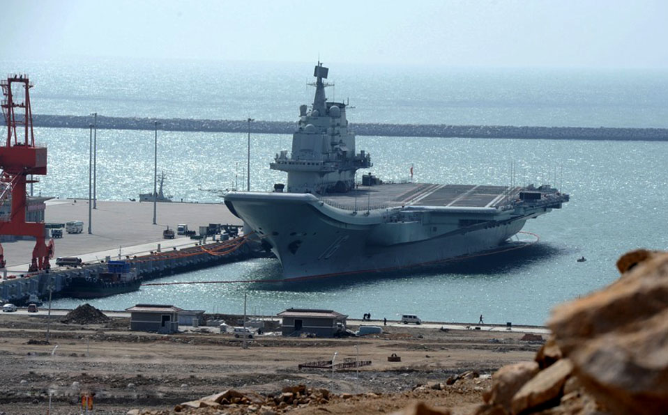 Focus on China's aircraft carrier "Liaoning"