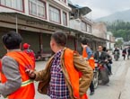 Aftershocks continue to rock Lushan County in SW China 