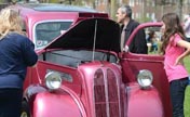 Antique auto show kicks off in New York 