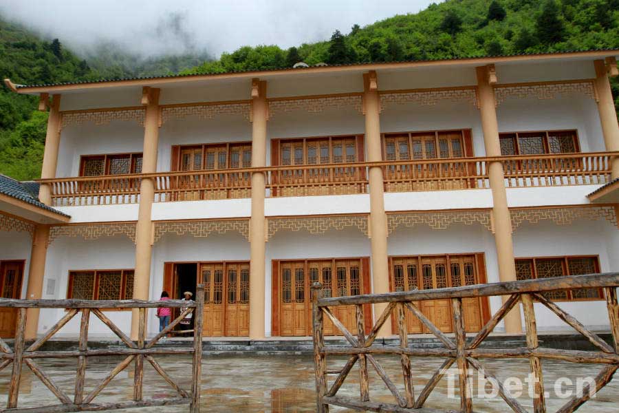Photo shows the training institute of Yingge Village in the Jiu Zhaigou County of Aba Tibetan and Qiang Autonomous Prefecture. [Photo/China Tibet Online]