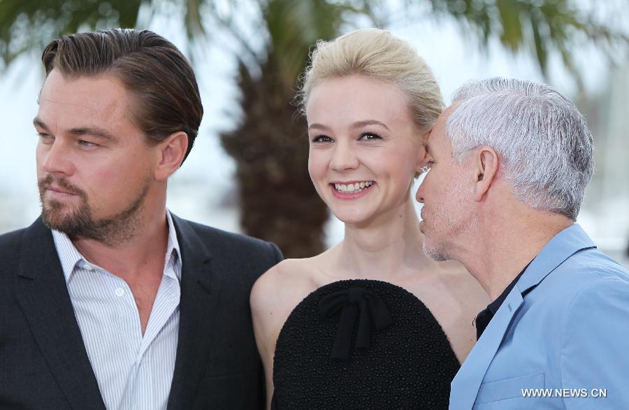 U.S. actor Leonardo DiCaprio (L) poses during the photocall for Australian film "The Great Gatsby" at the 66th Cannes Film Festival in Cannes, southern France, May 15, 2013. (Xinhua/Gao Jing)