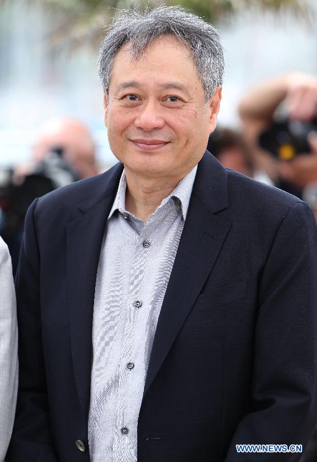 Director Ang Lee from southeast China's Taiwan arrives for the photocall of the Jury at the 66th annual Cannes Film Festival in Cannes, France, May 15, 2013. (Xinhua/Gao Jing) 