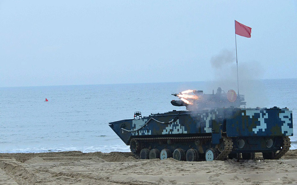 PLA's new-type amphibious assault vehicles in live-ammunition firing drill