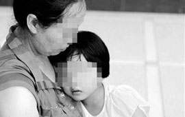 Time: May 2013Location:  Xiamen, Fujian provinceA 19-year-old man was arrested in Xiamen City, Fujian Province, in connection with the rape of a five-year-old girl. The child was raped in a shed on the site, where she had been playing. 
