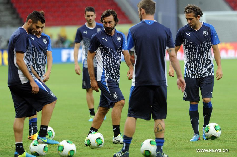 Italy's players attend a training session at the Arena Pernambuco Stadium, in Recife, Brazil, on June 18, 2013. Italy will face Japan on Wednesday in its second match during the the FIFA Confederations Cup Brazil 2013. (Xinhua/Weng Xinyang)