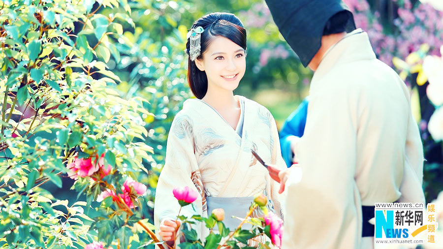 Chinese actress Angelababy makes her TV debut in the TV series "A song in the clouds", or "Yun Zhong Ge", adapted from Chinese writer Tong Hua's novel. (Photo/Xinhua)
