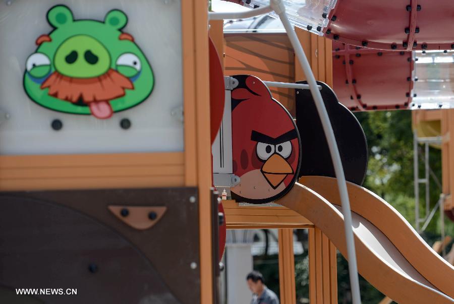Photo taken on July 2, 2013 shows entertainment facilities at an Angry Birds theme park in Haining, east China's Zhejiang Province. The Angry Birds theme park, the first of its kind in China, is under construction and is expected to open to the public in October. Angry Birds, created by the Finland-based Rovio Entertainment, is a popular game for smartphones and tablet computers. (Xinhua/Han Chuanhao) 