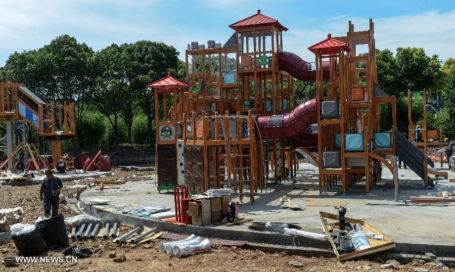 Photo taken on July 2, 2013 shows the construction site of an Angry Birds theme park in Haining, east China's Zhejiang Province. The Angry Birds theme park, the first of its kind in China, is under construction and is expected to open to the public in October. Angry Birds, created by the Finland-based Rovio Entertainment, is a popular game for smartphones and tablet computers. (Xinhua/Han Chuanhao) 