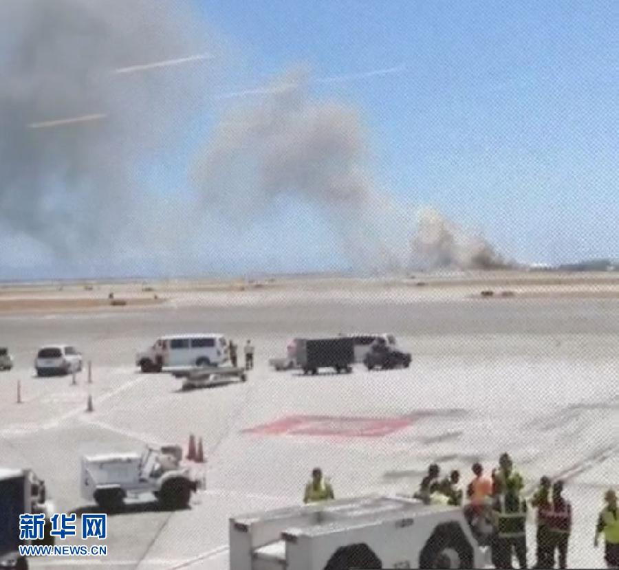 On-spot photos: Boeing 777 plane from ROK crashes in San Francisco