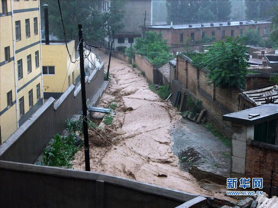 Continuous rain kills 13, injures 15 in NW China