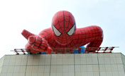 20-meter-long Spider-man  seen on roof in Jiangxi