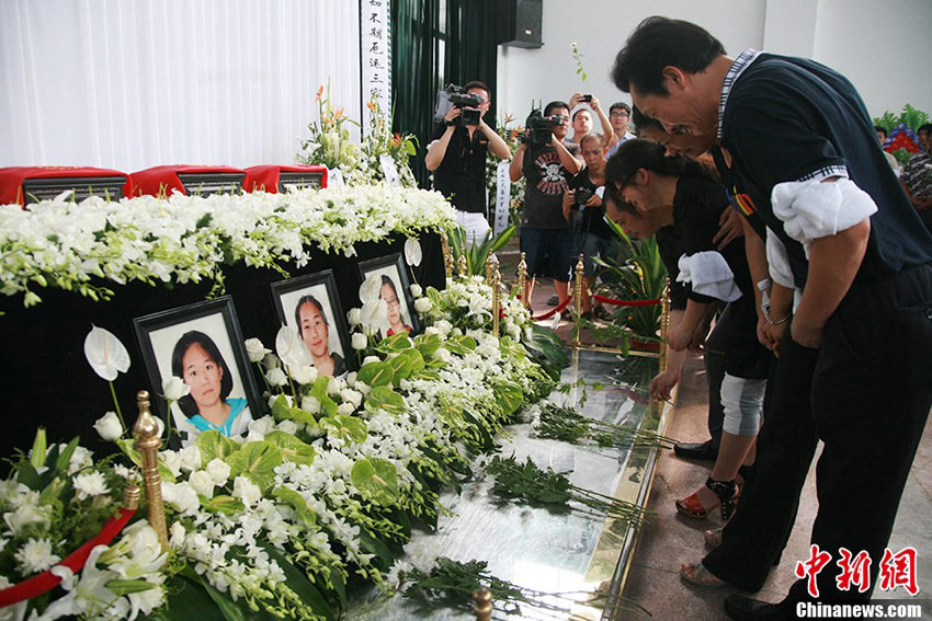 Memorial service for victims of Asiana crash held in Zhejiang